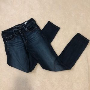 American Eagle skinny  jeans SIZE: 4 Regular